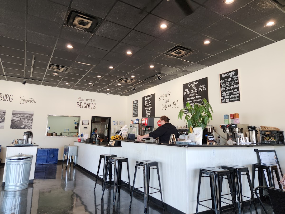 Mo'bay Beignet Co. Hattiesburg
